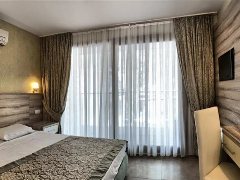 Omer Prime Holiday Resort Kusadası 3*,