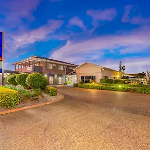 https://alexandras-on-takalvan.queenslandhotels.net