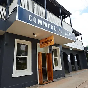 https://commercial-hotel.queenslandhotels.net